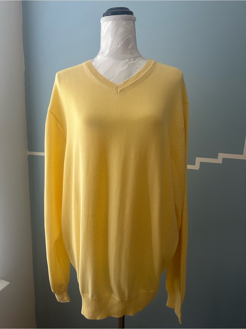 Jos. A. Bank Men's V-Neck Sweater in Sunny Yellow